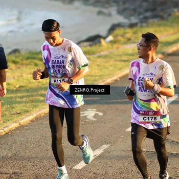 Runner Photo 6118485