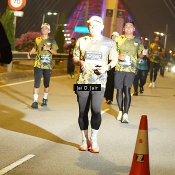 Runner Photo 6118830