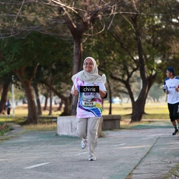Runner Photo 6118846