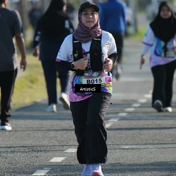 Runner Photo 6119010