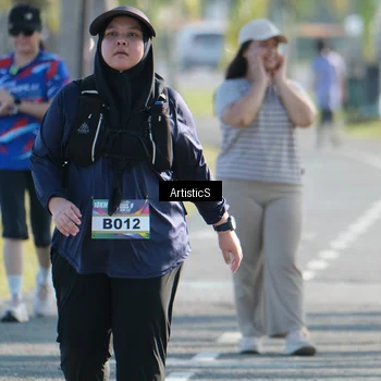 Runner Photo 6119196