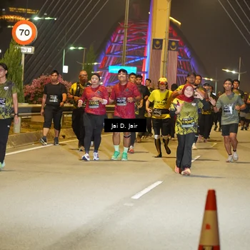 Runner Photo 6119354