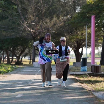 Runner Photo 6119518