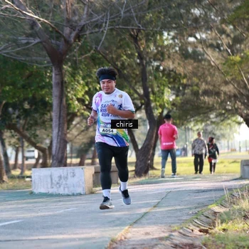 Runner Photo 6120041