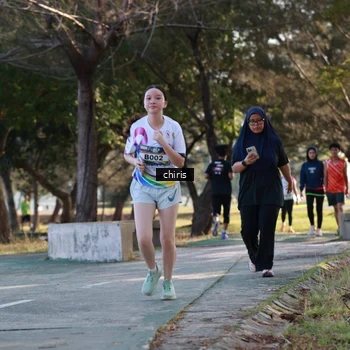 Runner Photo 6120370