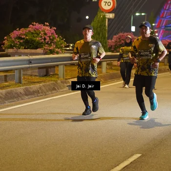 Runner Photo 6120374