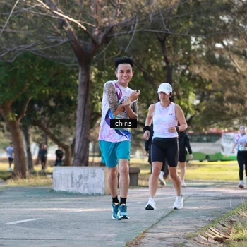 Runner Photo 6120421