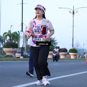 Runner Photo 6120425