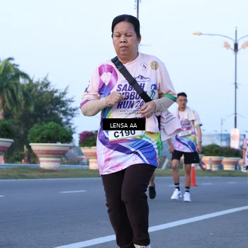 Runner Photo 6120500