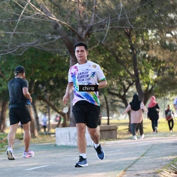 Runner Photo 6120667