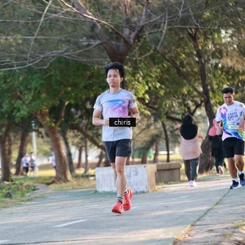 Runner Photo 6120814