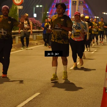 Runner Photo 6120821