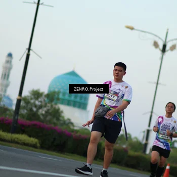 Runner Photo 6121368