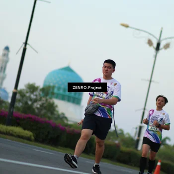 Runner Photo 6121435
