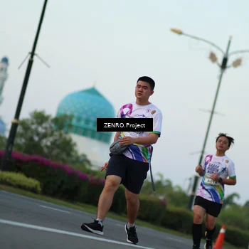 Runner Photo 6121664