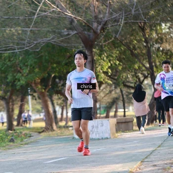Runner Photo 6121732