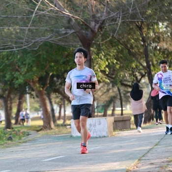 Runner Photo 6121900