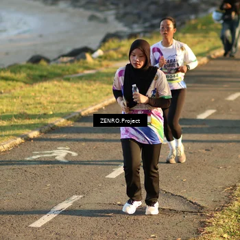 Runner Photo 6123041