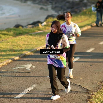 Runner Photo 6123074