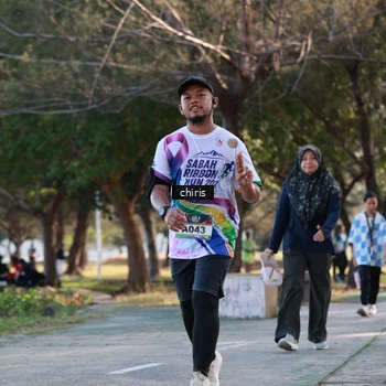 Runner Photo 6123272