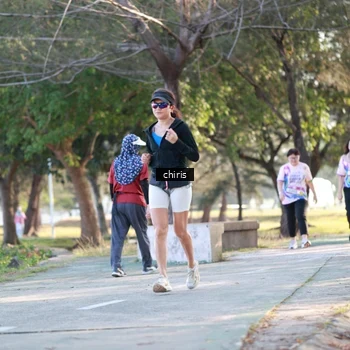 Runner Photo 6123431