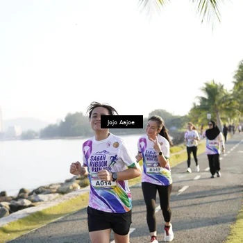 Runner Photo 6123480