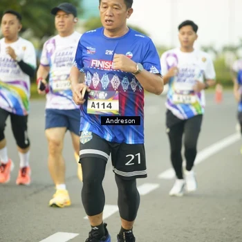 Runner Photo 6123715