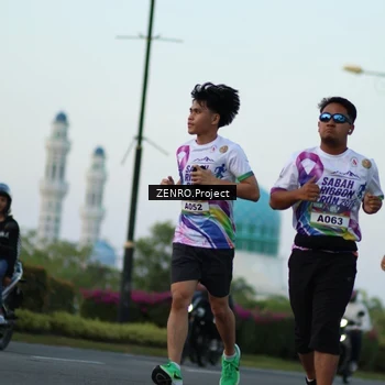 Runner Photo 6124021