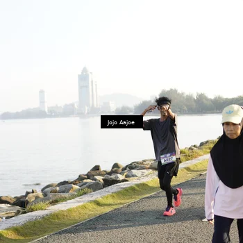 Runner Photo 6124022