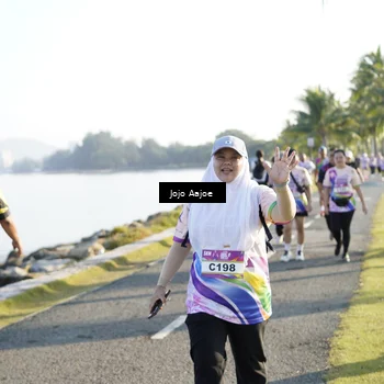 Runner Photo 6124154