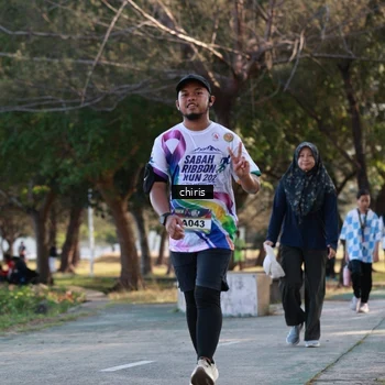 Runner Photo 6124243