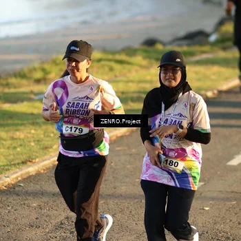 Runner Photo 6124411