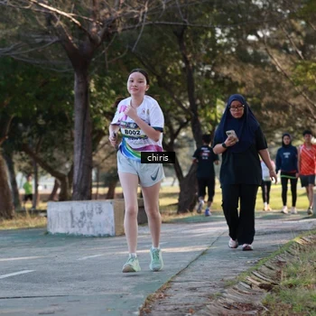 Runner Photo 6124503