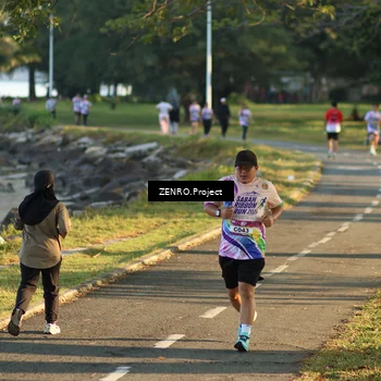 Runner Photo 6125365