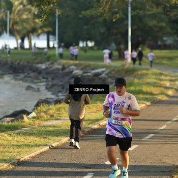Runner Photo 6125399