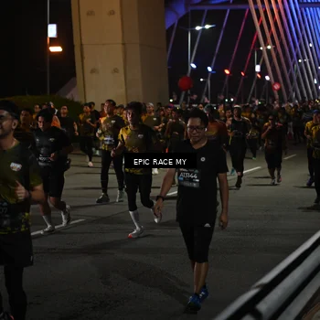 Runner Photo 6128033
