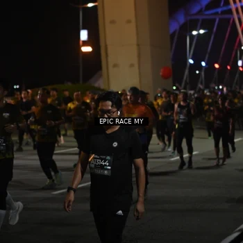 Runner Photo 6128043