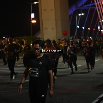 Runner Photo 6128046