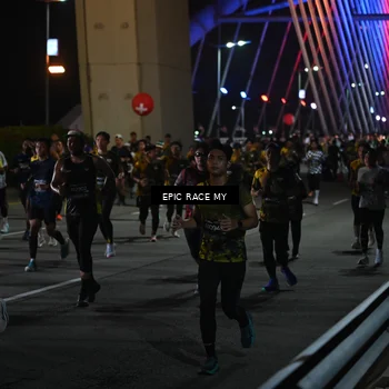 Runner Photo 6128062