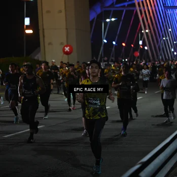 Runner Photo 6128065