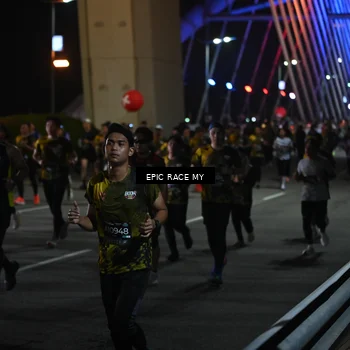 Runner Photo 6128080