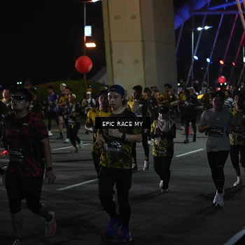 Runner Photo 6128099