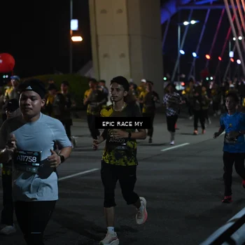 Runner Photo 6128119