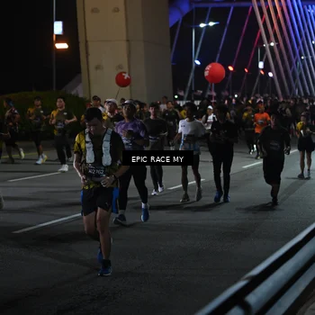 Runner Photo 6128195