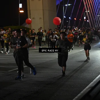Runner Photo 6128241