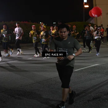 Runner Photo 6128243