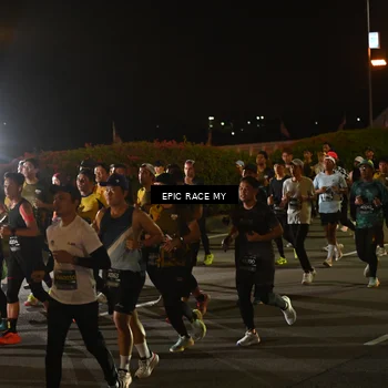 Runner Photo 6128349