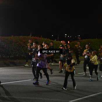 Runner Photo 6128360