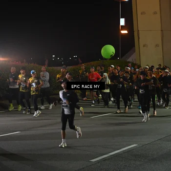 Runner Photo 6128425