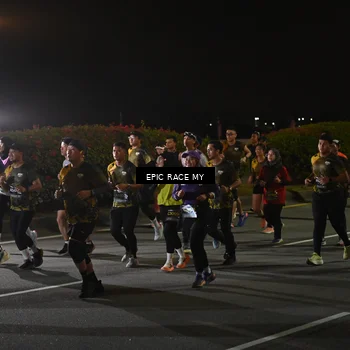 Runner Photo 6128595